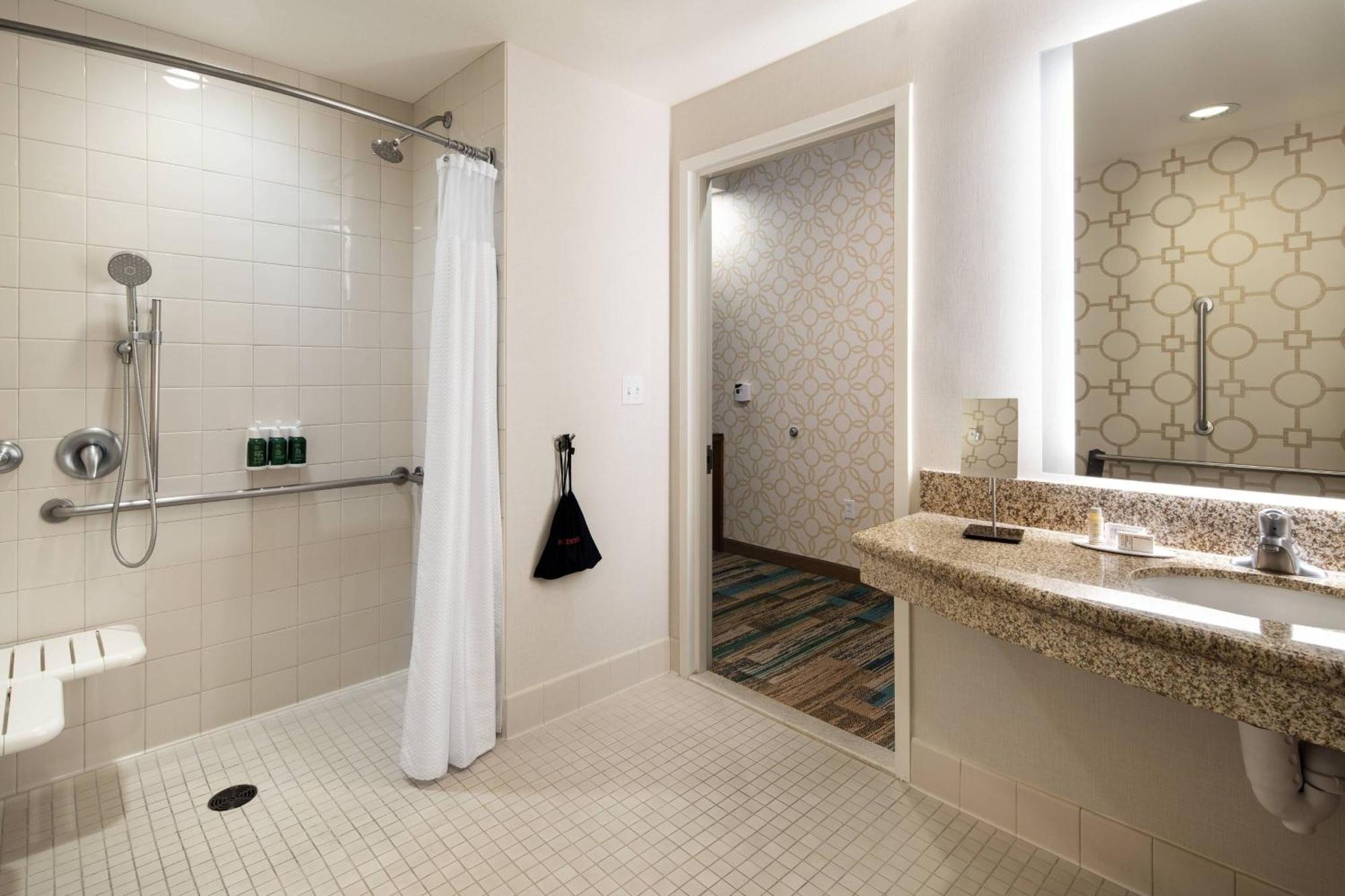 Hotel Courtyard By Marriott Santa Barbara Goleta Exterior foto