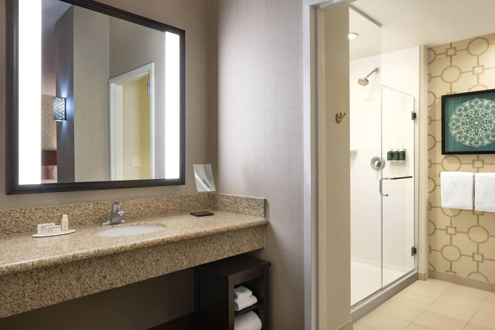 Hotel Courtyard By Marriott Santa Barbara Goleta Exterior foto